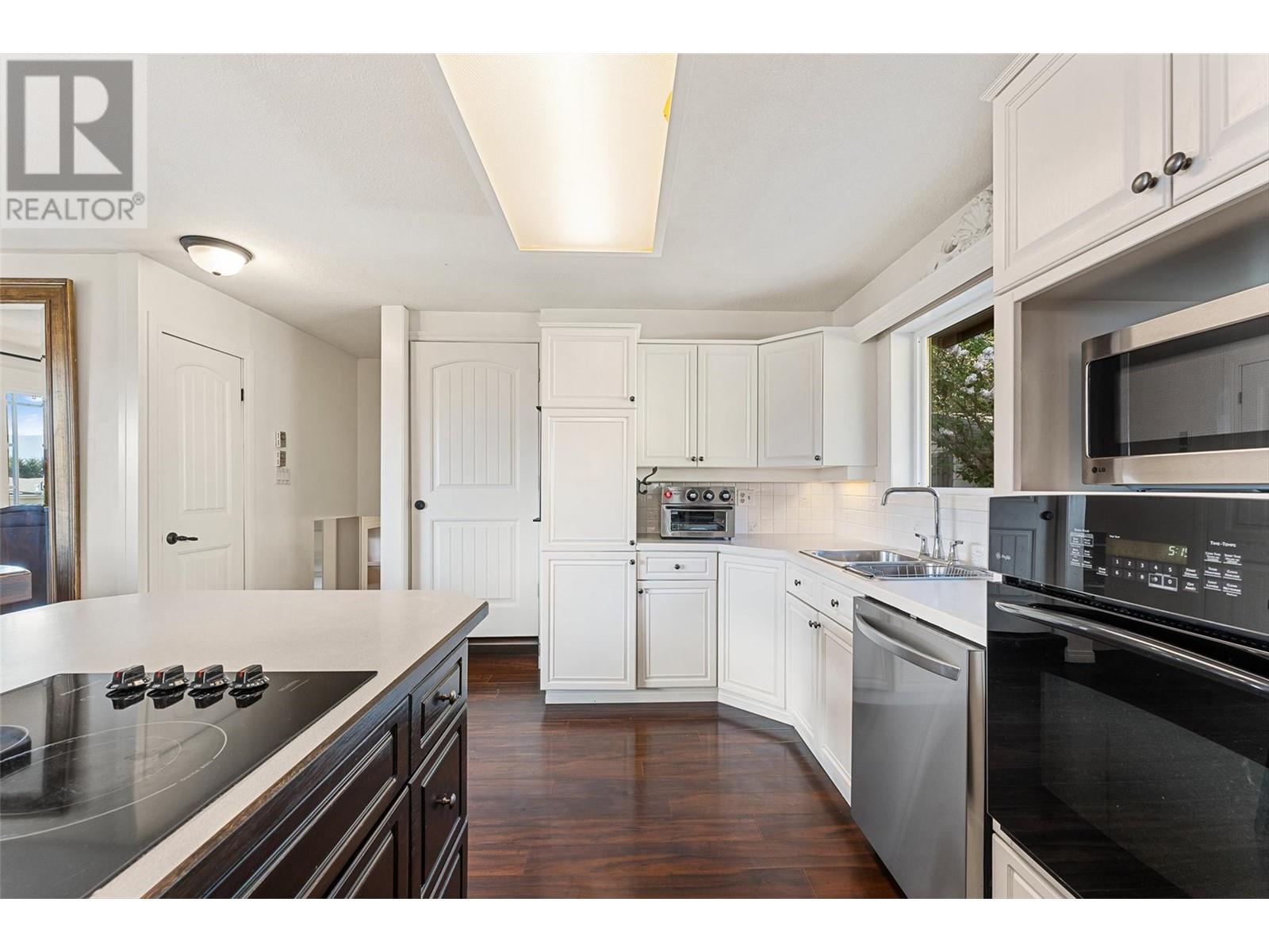 2165 Paly Road, Kelowna, British Columbia  V1V 2B9 - Photo 14 - 10348204