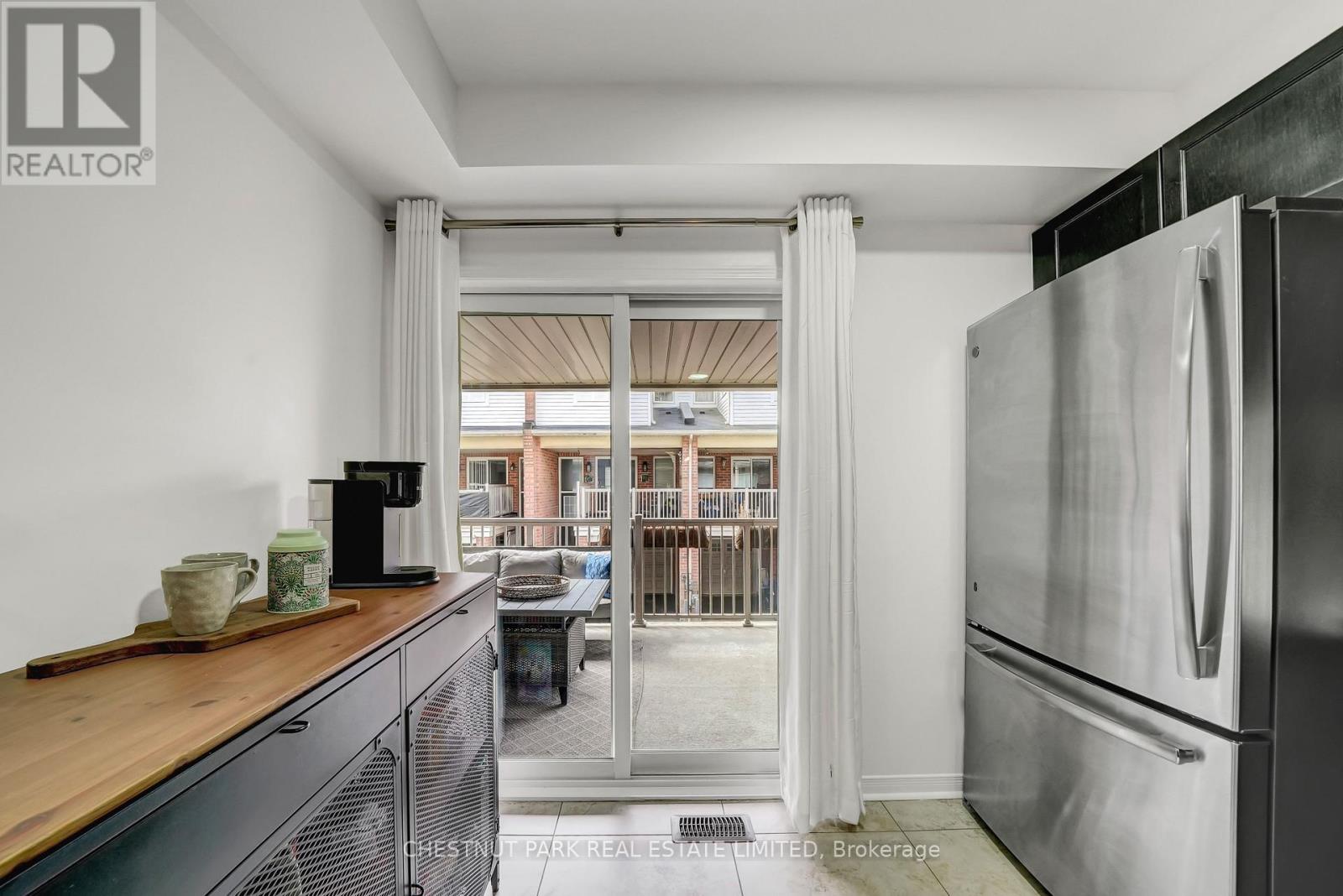 75 Ted Wray Circle, Toronto, Ontario  M3L 0G7 - Photo 10 - W12152338