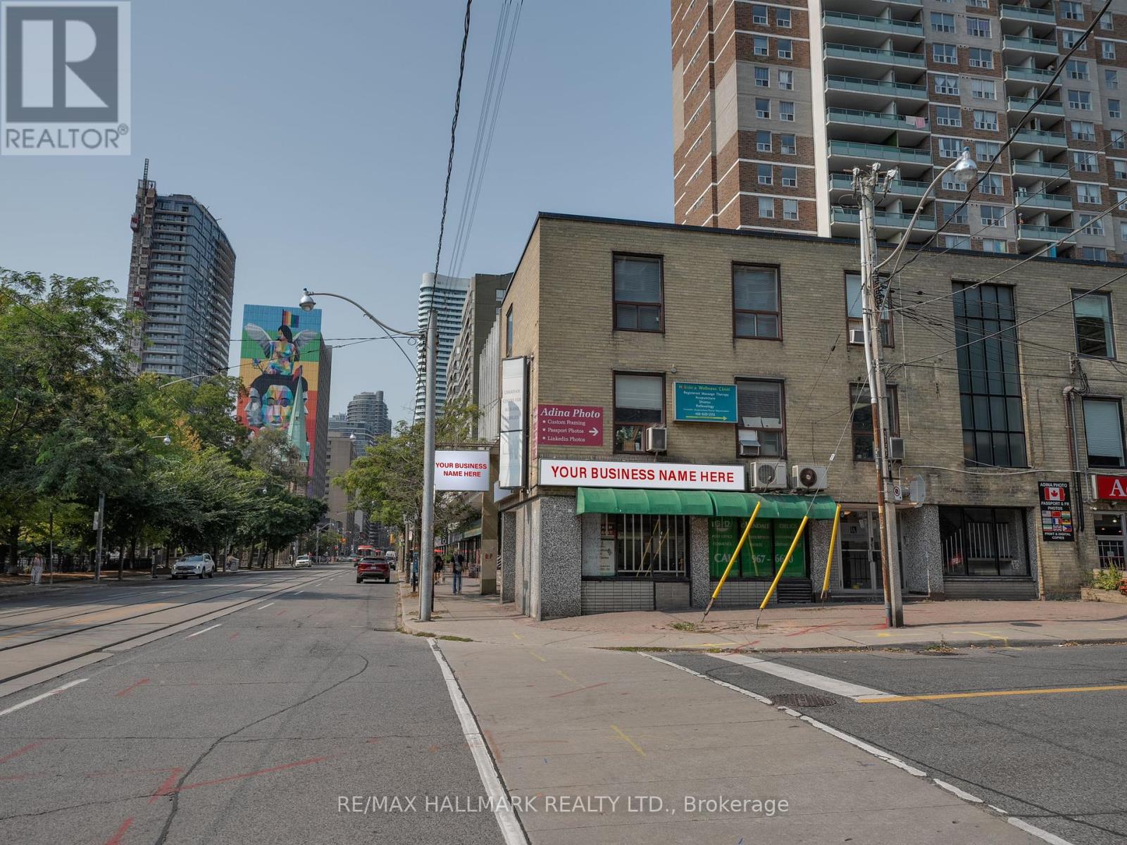 152 Carlton Street, Toronto, Ontario  M5A 2K1 - Photo 2 - C12155445