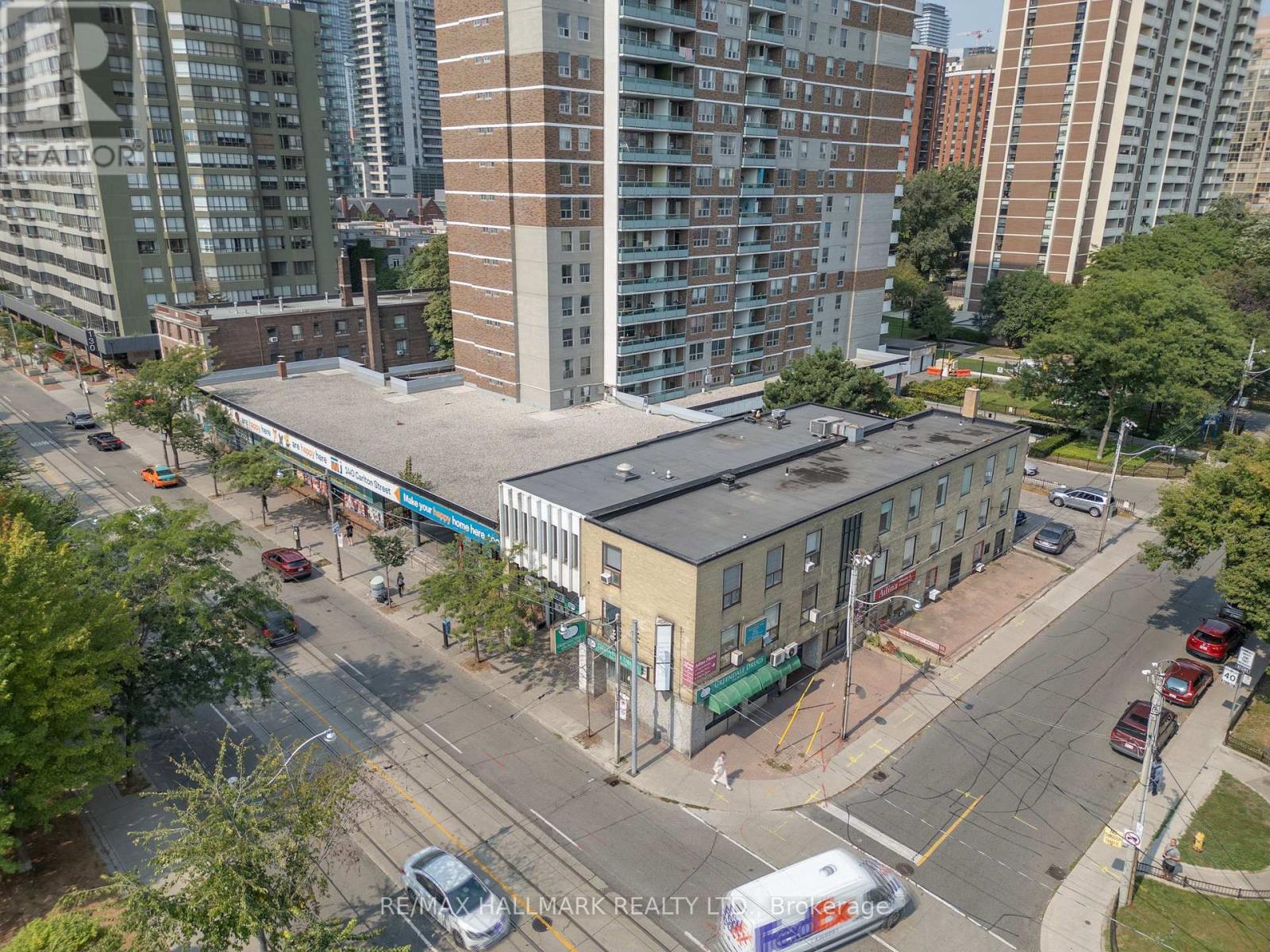 152 Carlton Street, Toronto, Ontario  M5A 2K1 - Photo 3 - C12155445