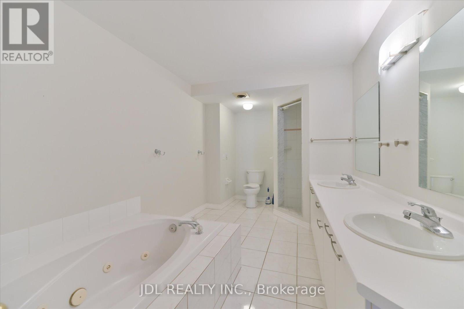 I - 3036 Bayview Avenue, Toronto, Ontario  M2N 5L2 - Photo 23 - C12155476