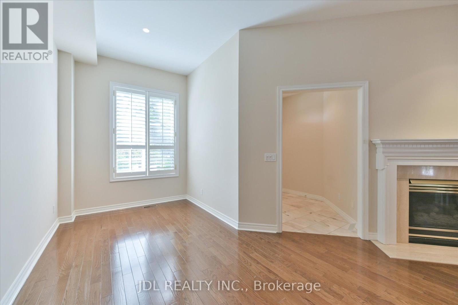 I - 3036 Bayview Avenue, Toronto, Ontario  M2N 5L2 - Photo 6 - C12155476
