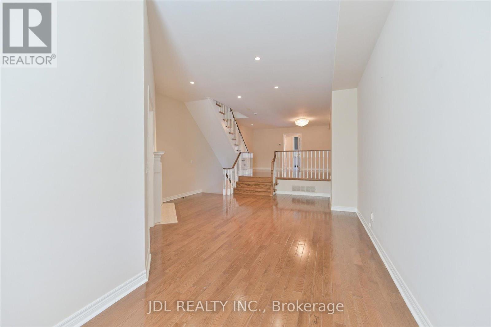 I - 3036 Bayview Avenue, Toronto, Ontario  M2N 5L2 - Photo 7 - C12155476
