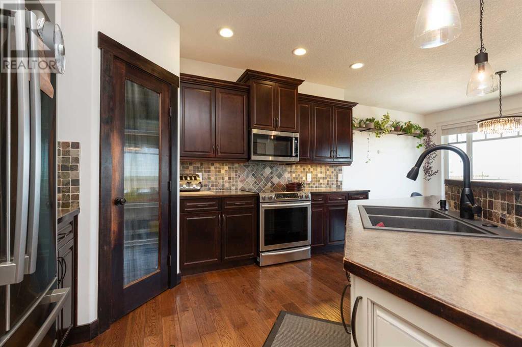 377 S 250 W, Raymond, Alberta  T0K 2S0 - Photo 10 - A2220832