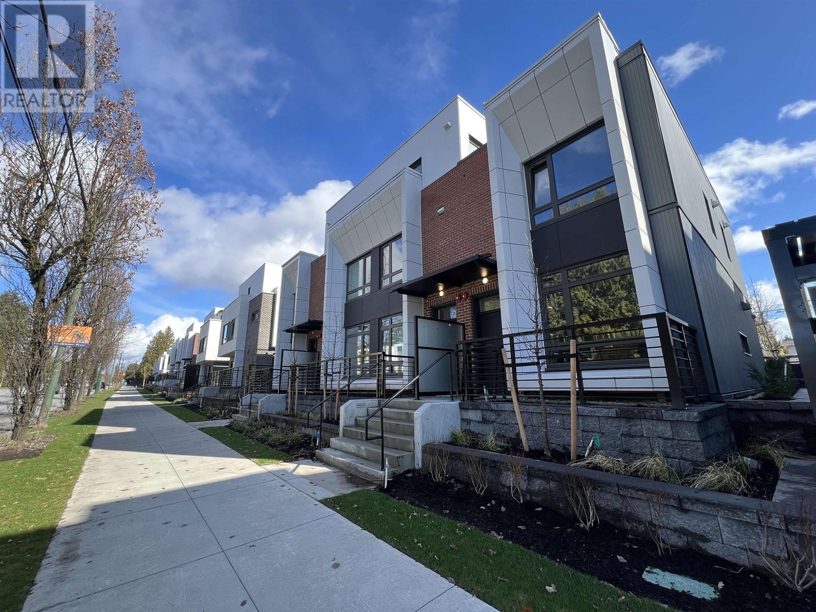 Listing Picture 3 of 30 : 35 6370 OAK STREET, Vancouver / 溫哥華 - 魯藝地產 Yvonne Lu Group - MLS Medallion Club Member