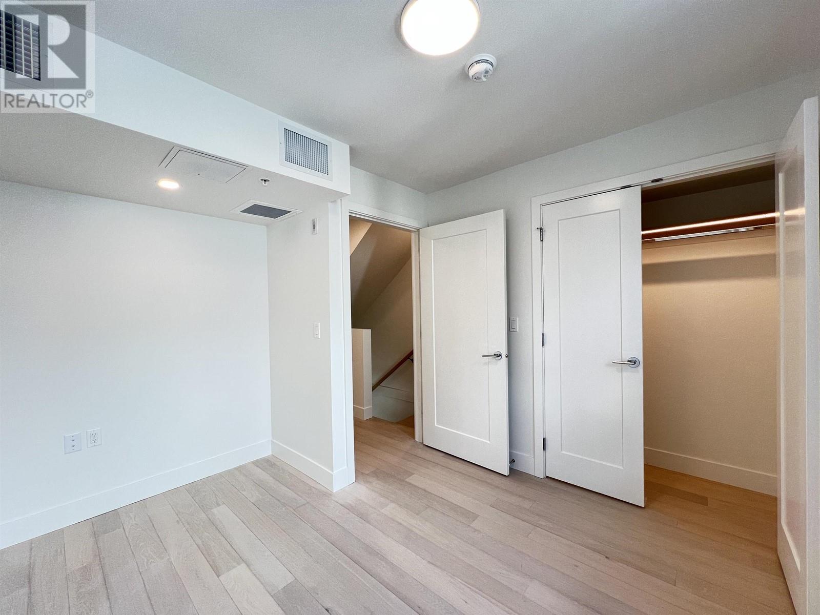 Listing Picture 17 of 30 : 35 6370 OAK STREET, Vancouver / 溫哥華 - 魯藝地產 Yvonne Lu Group - MLS Medallion Club Member