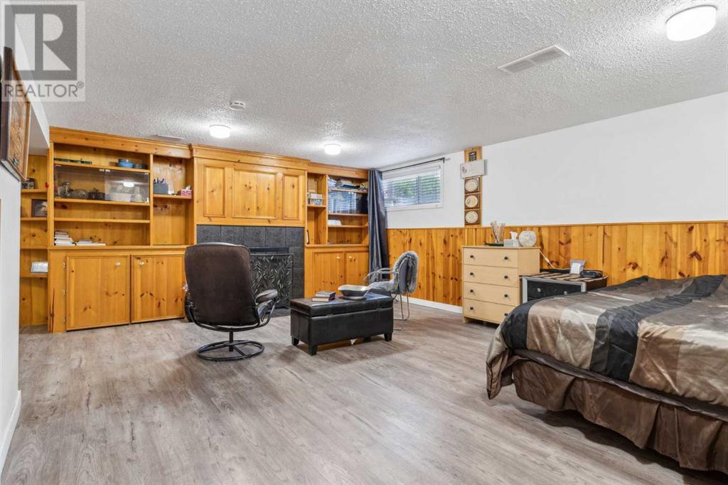 207 Fallswater Road Ne, Calgary, Alberta  T3J 1B2 - Photo 23 - A2220133
