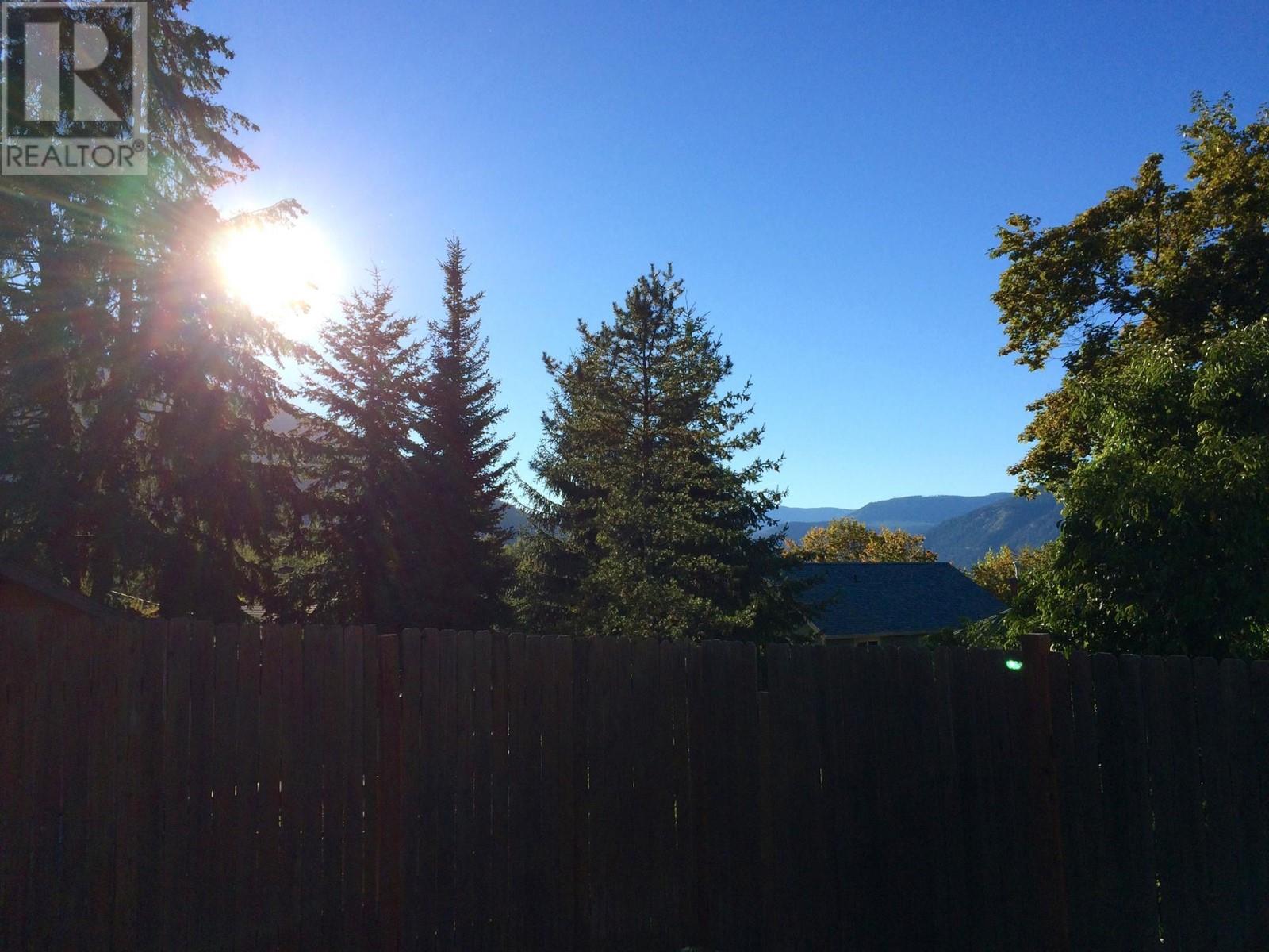 311 Gore Street, Nelson, BC V1L5B8