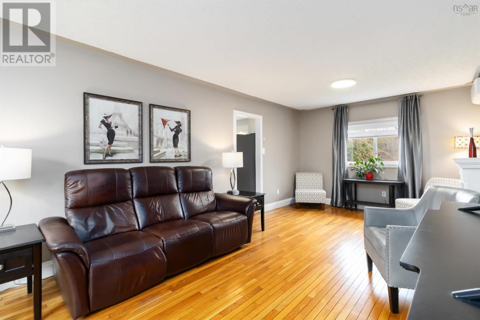 77 Wildwood Boulevard, Dartmouth, Nova Scotia  B2W 2L9 - Photo 4 - 202509327