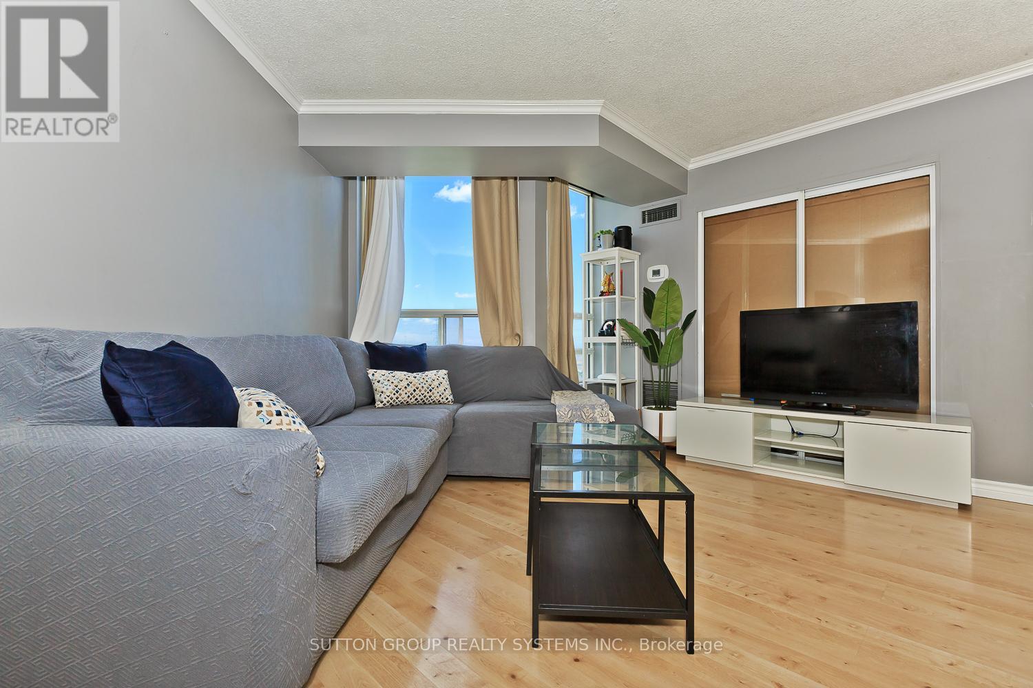 910 - 50 Kingsbridge Garden Circle, Mississauga, Ontario  L5R 1Y2 - Photo 11 - W12155471