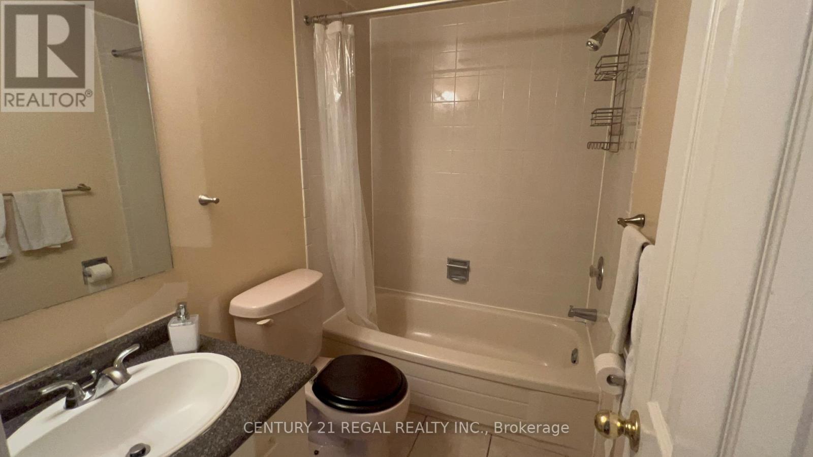 3364 Fenwick Crescent, Mississauga, Ontario  L5L 5N4 - Photo 13 - W12155479