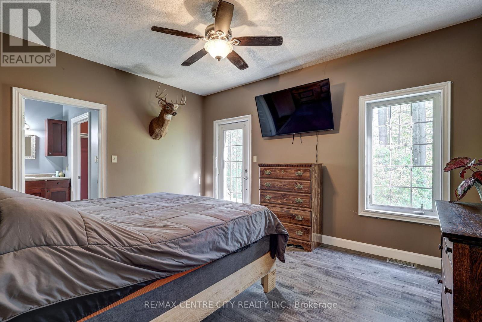 35035 Lake Line, Southwold, Ontario  N5L 1J1 - Photo 32 - X12155490