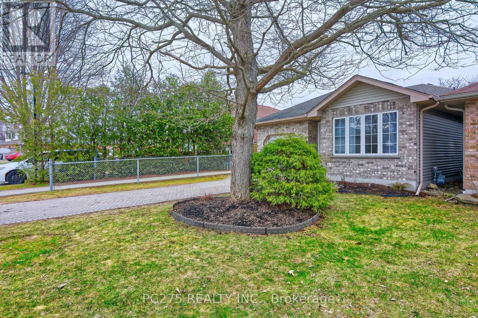 Property at 46 DELL DRIVE image 4