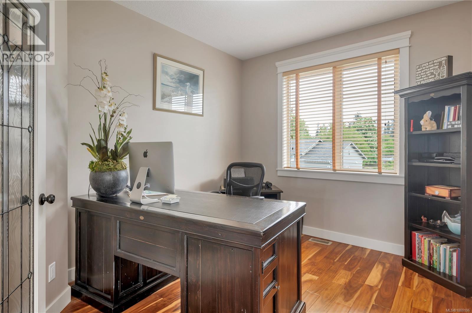 Property at 91 Larwood Rd image 2