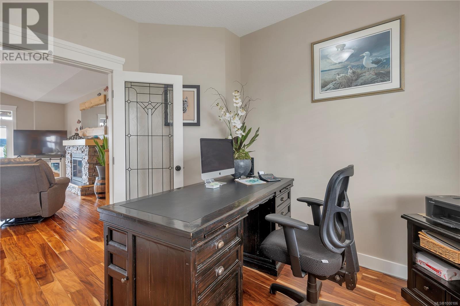 Property at 91 Larwood Rd image 3