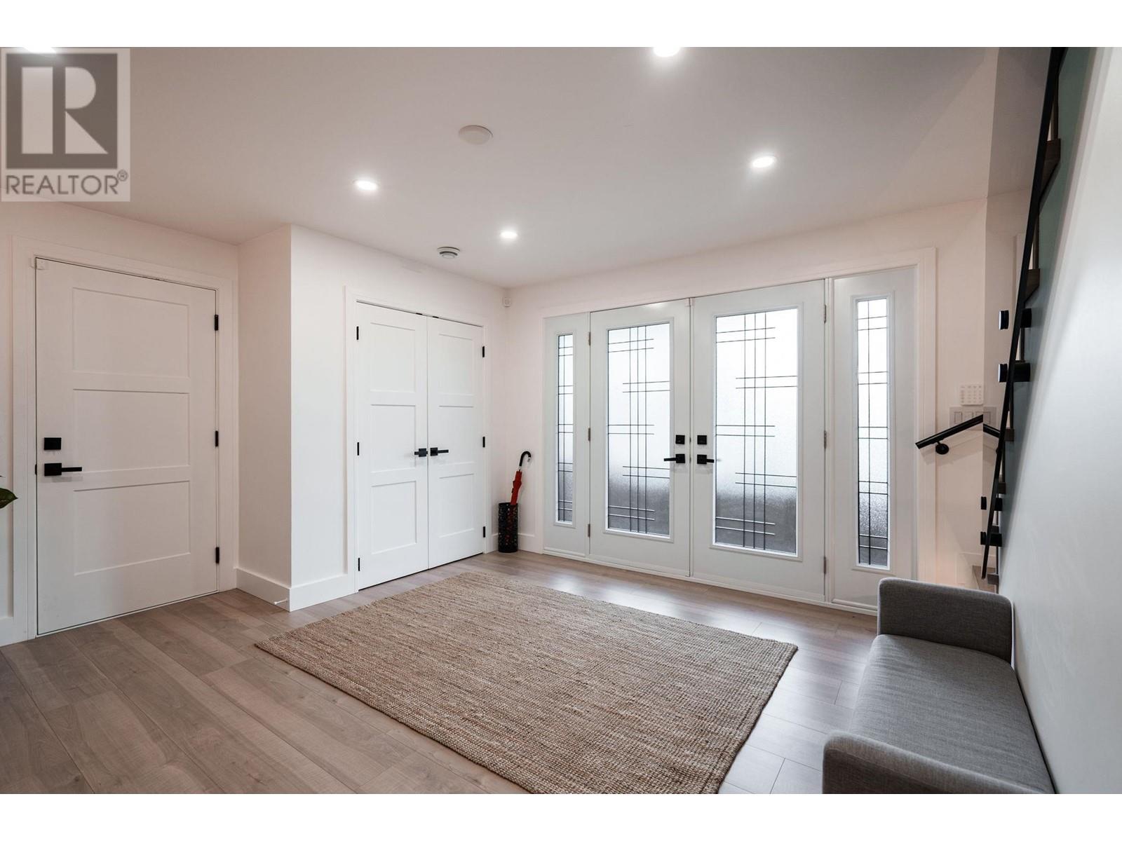 640 Foress Drive, Port Moody, British Columbia  V3H 1J2 - Photo 4 - R3000112