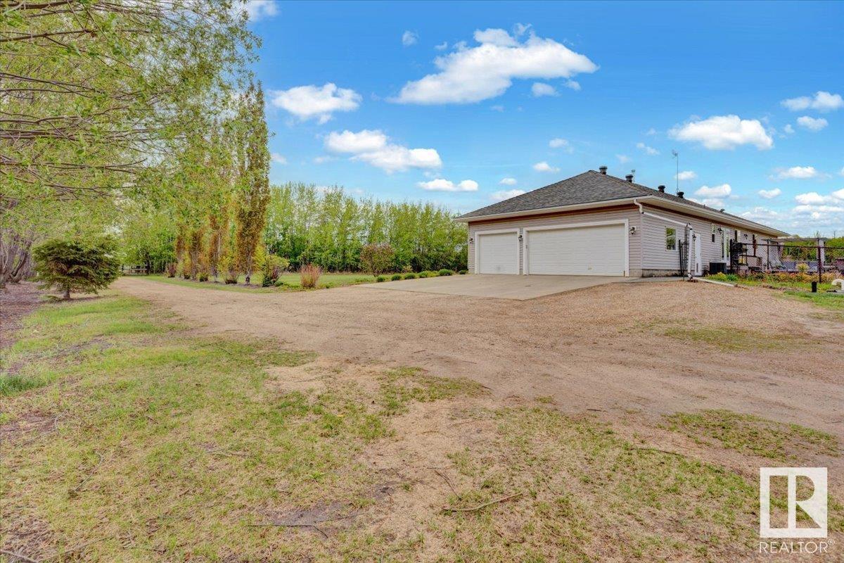 56225 Rge Road 230, Rural Sturgeon County, Alberta  T0A 1N0 - Photo 56 - E4437024
