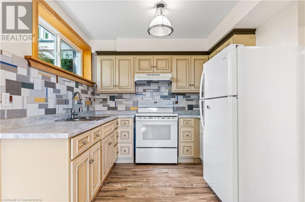 1710 Concession 2 Road W, Hamilton, Ontario  L0R 2B0 - Photo 14 - X12155440