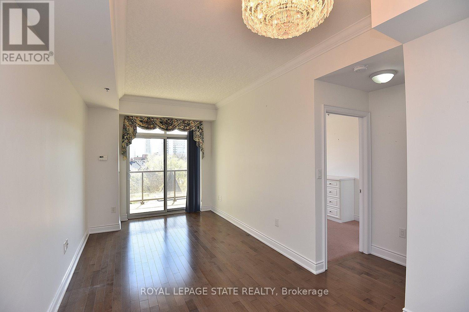 604 - 90 Charlton Avenue W, Hamilton (Durand), Ontario  L8P 0B4 - Photo 12 - X12155480