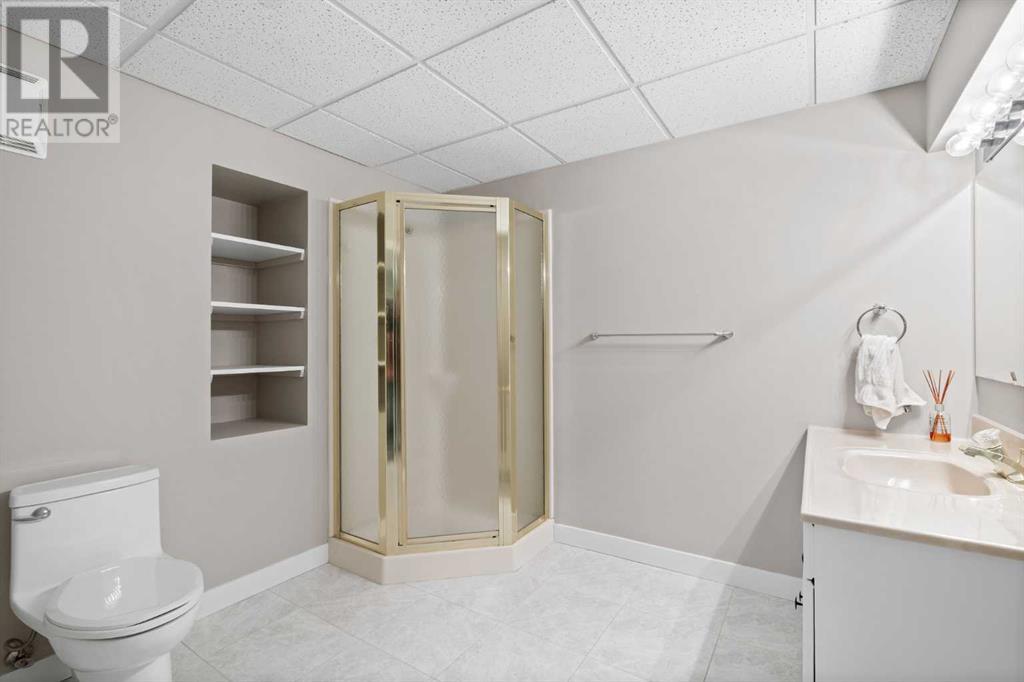 1091 Shawnee Road Sw, Calgary, Alberta  T2Y 2S8 - Photo 29 - A2221784