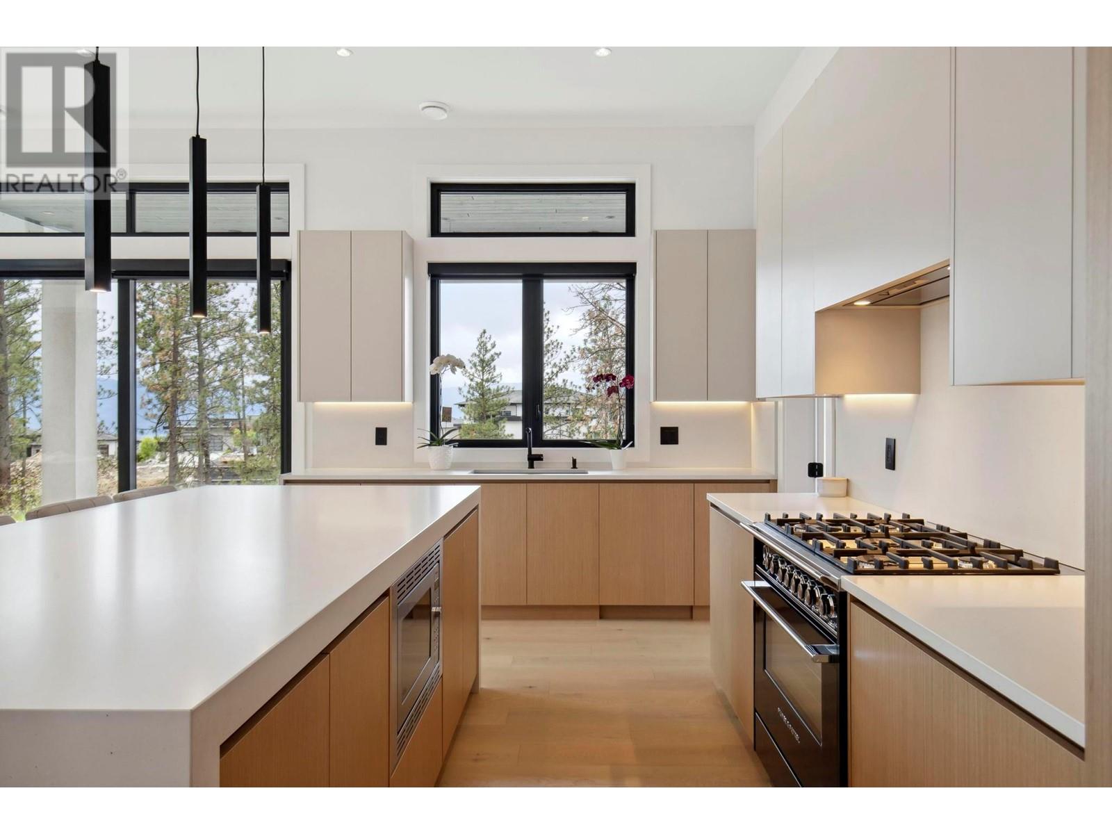 1561 Cabernet Court, West Kelowna, British Columbia  V4T 3B5 - Photo 12 - 10346814