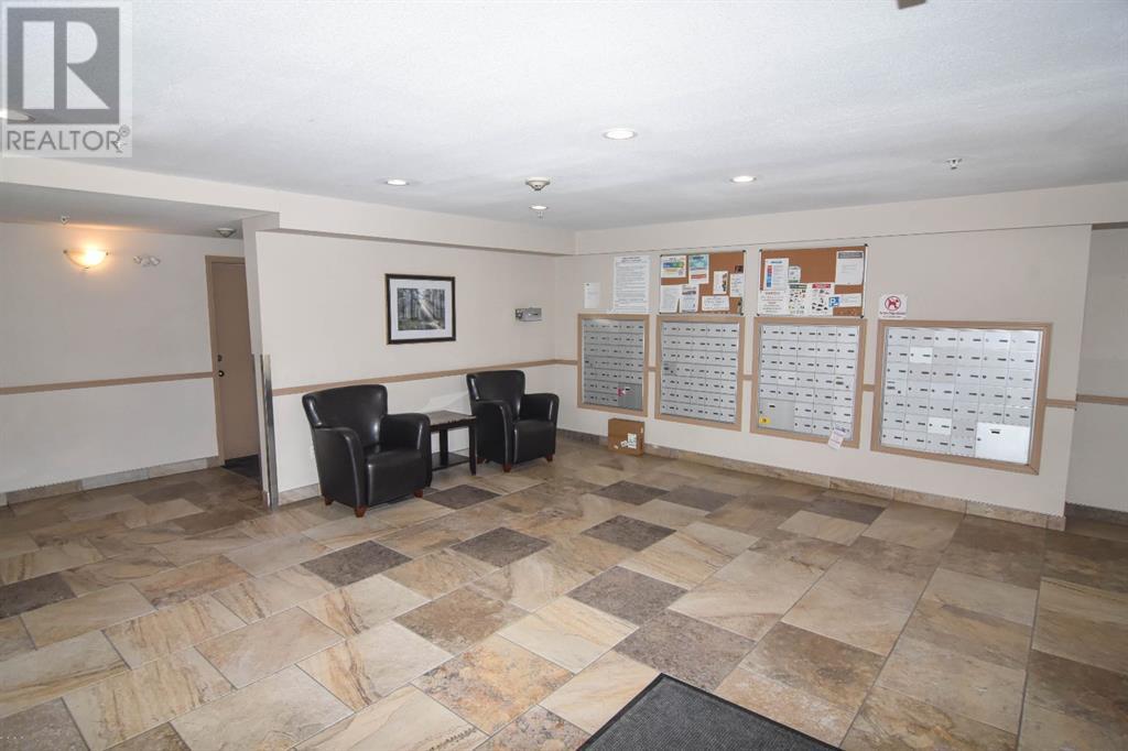 Property at 1224, 8 Bridlecrest Drive SW image 5