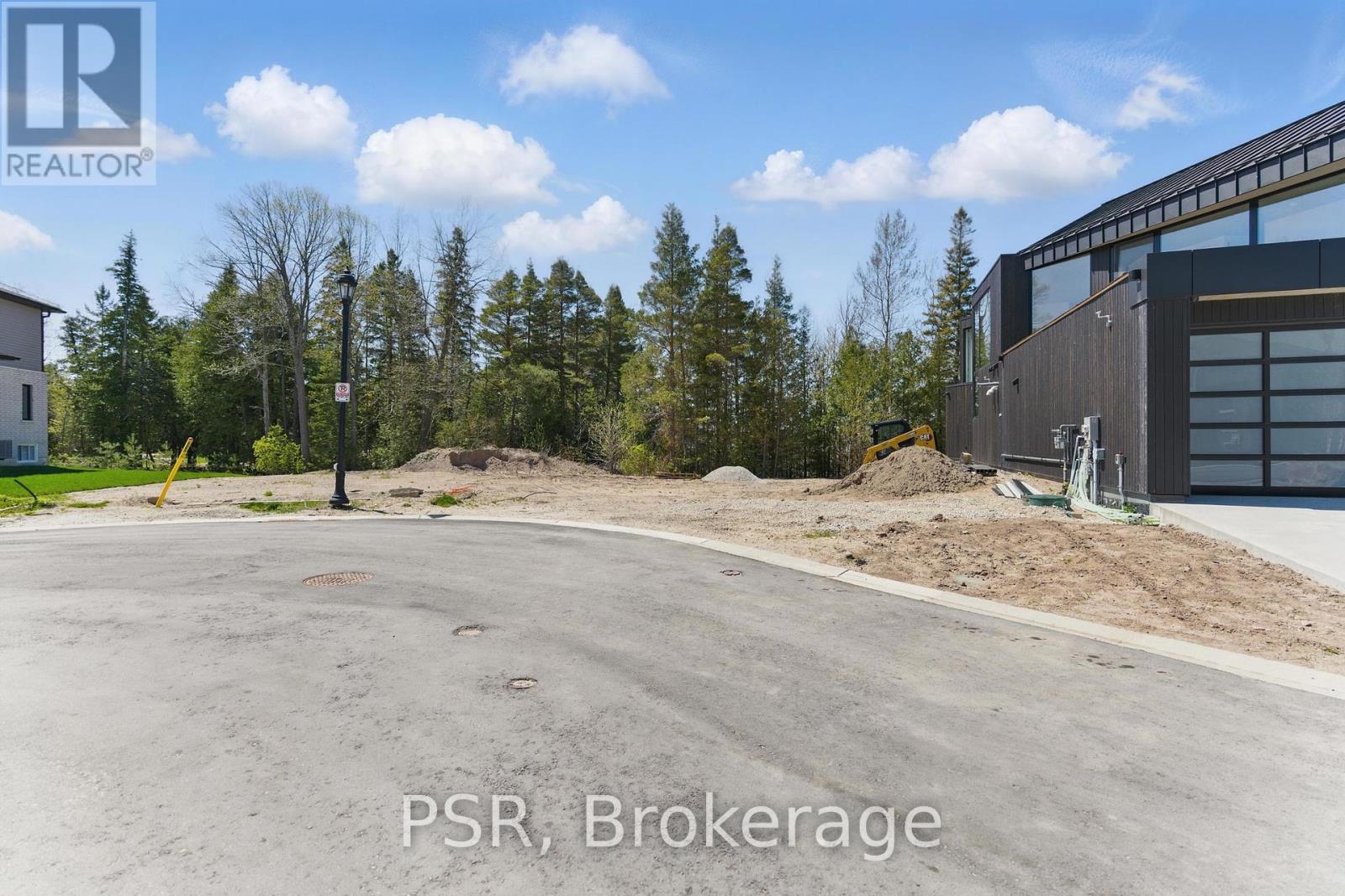 118 Sebastian Street, Blue Mountains, Ontario  N0H 1J0 - Photo 10 - X12155558