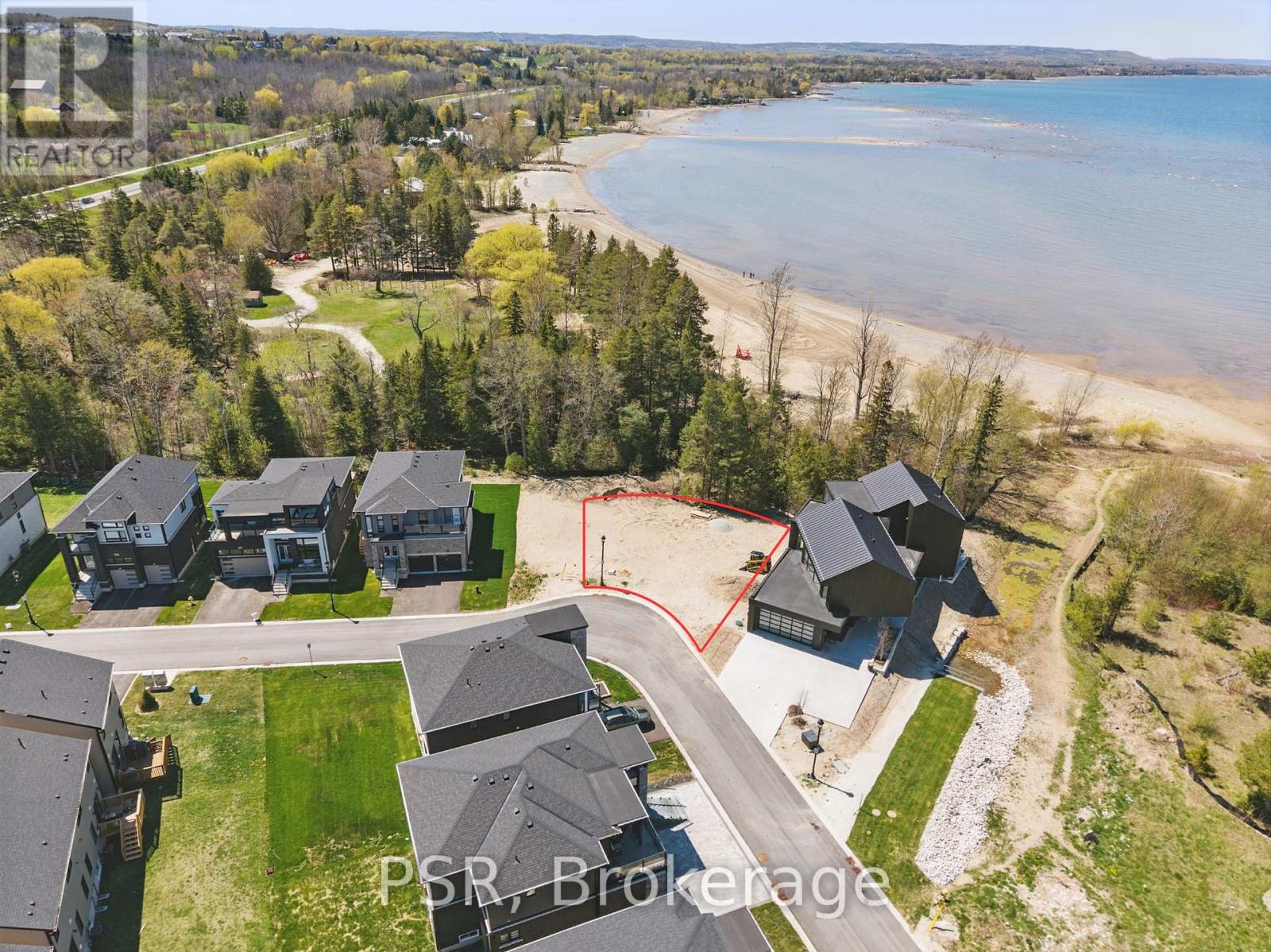 118 Sebastian Street, Blue Mountains, Ontario  N0H 1J0 - Photo 4 - X12155558