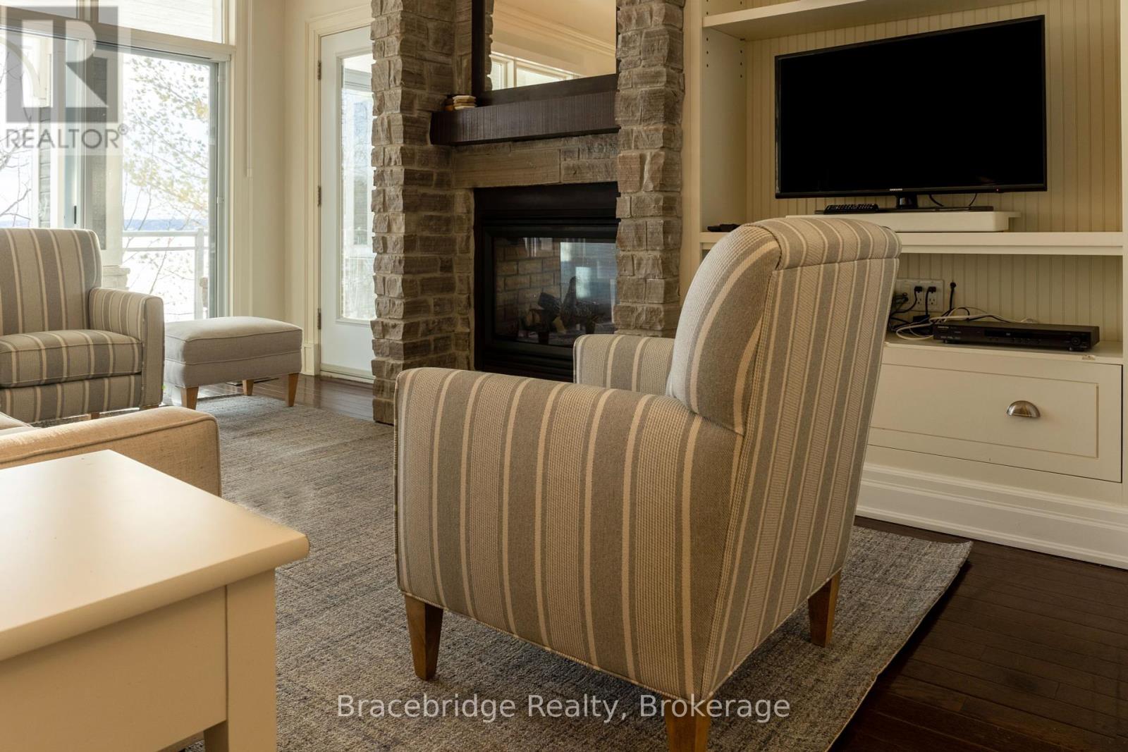 B101-B2 - 1869 Muskoka Rd 118 Highway W, Muskoka Lakes, Ontario  P1L 1W8 - Photo 6 - X12155560