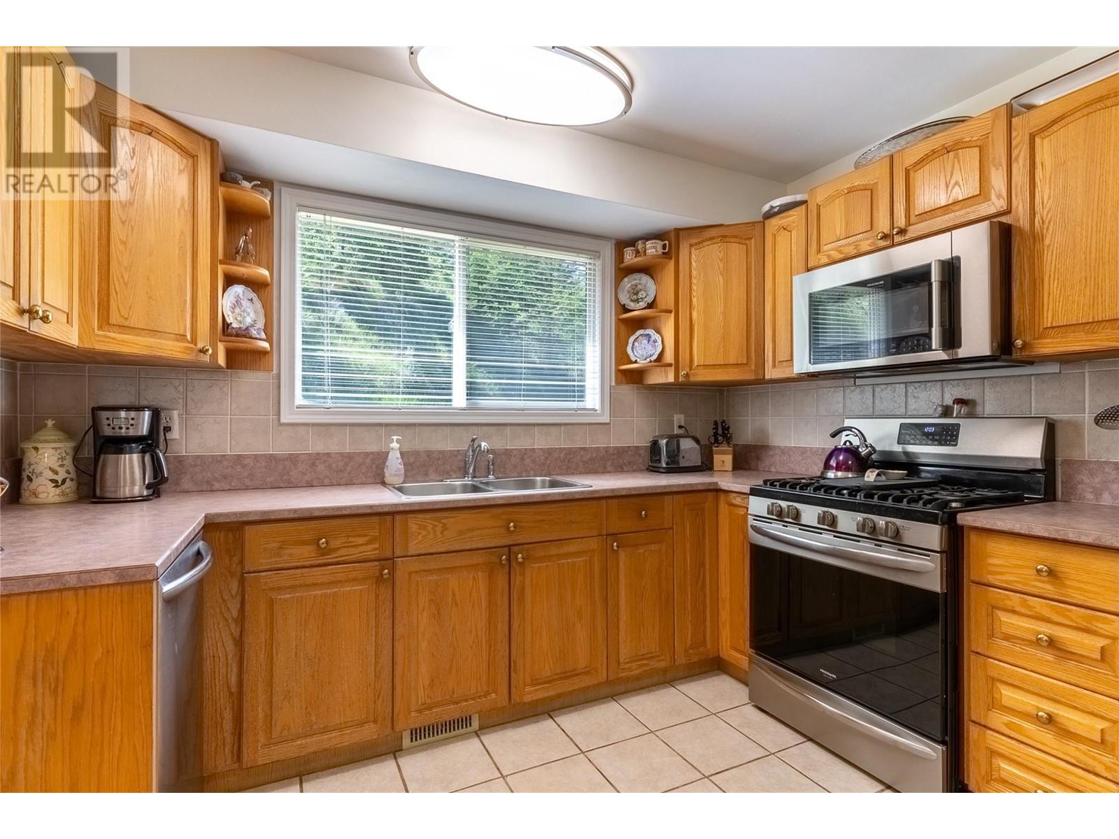 Property at 5121 Crawford Place image 5