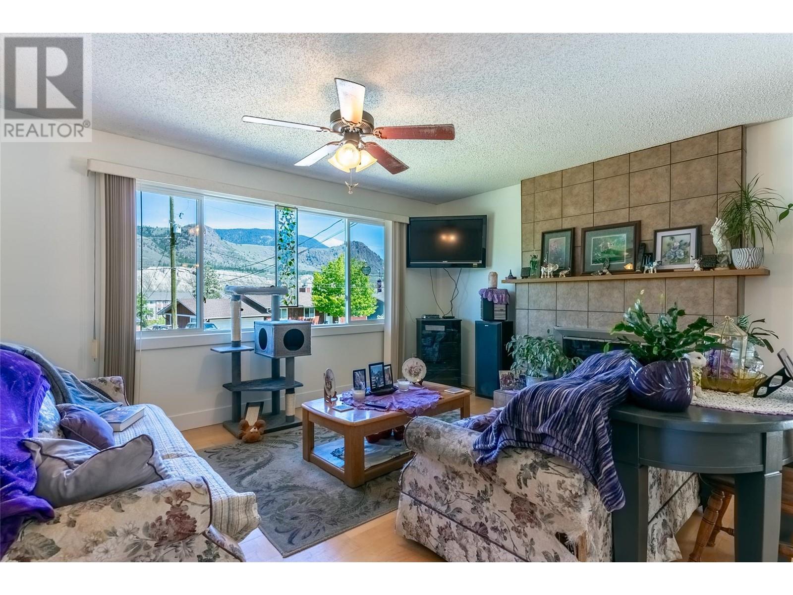 Property at 5121 Crawford Place image 2