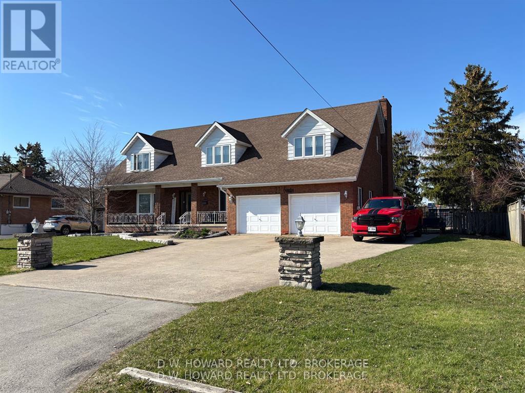 22 Coronation Drive, Port Colborne, Ontario  L3K 3Z4 - Photo 4 - X12155531