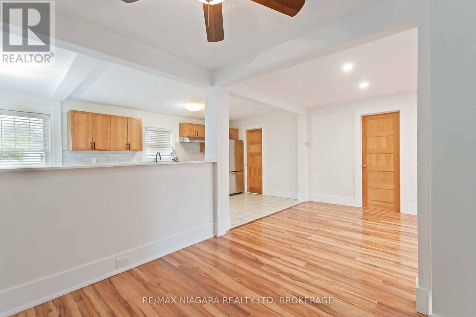 543 Vine Street, St. Catharines, Ontario  L2M 3T5 - Photo 11 - X12155542