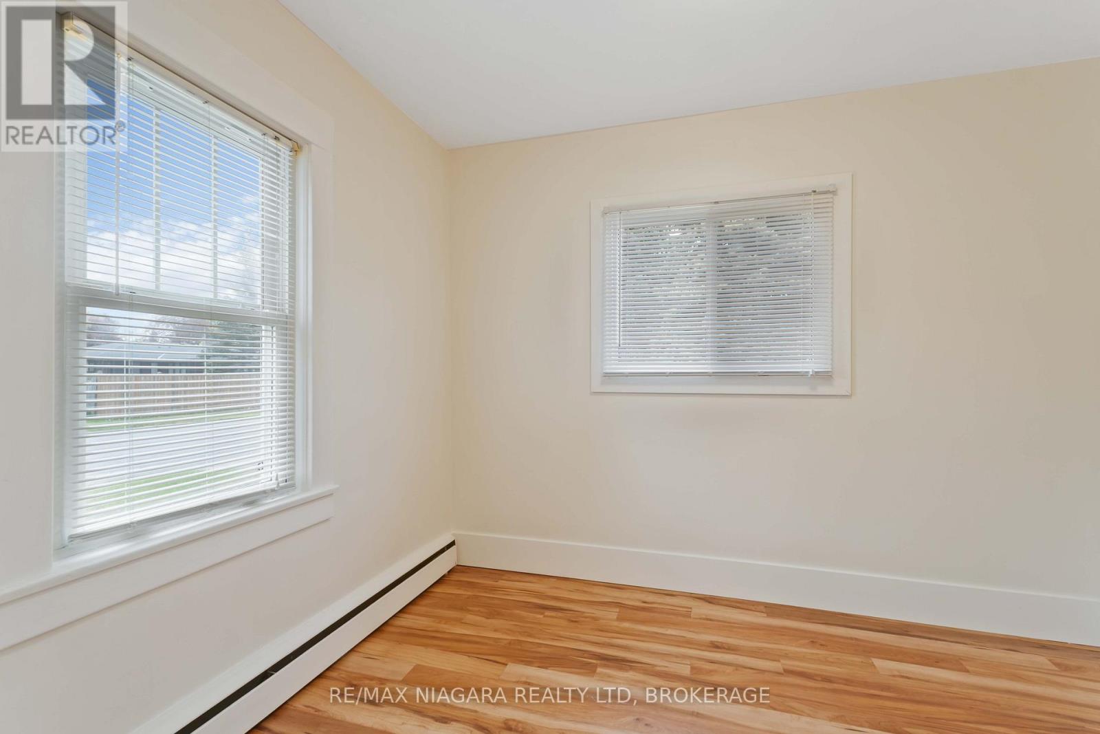 543 Vine Street, St. Catharines, Ontario  L2M 3T5 - Photo 21 - X12155542