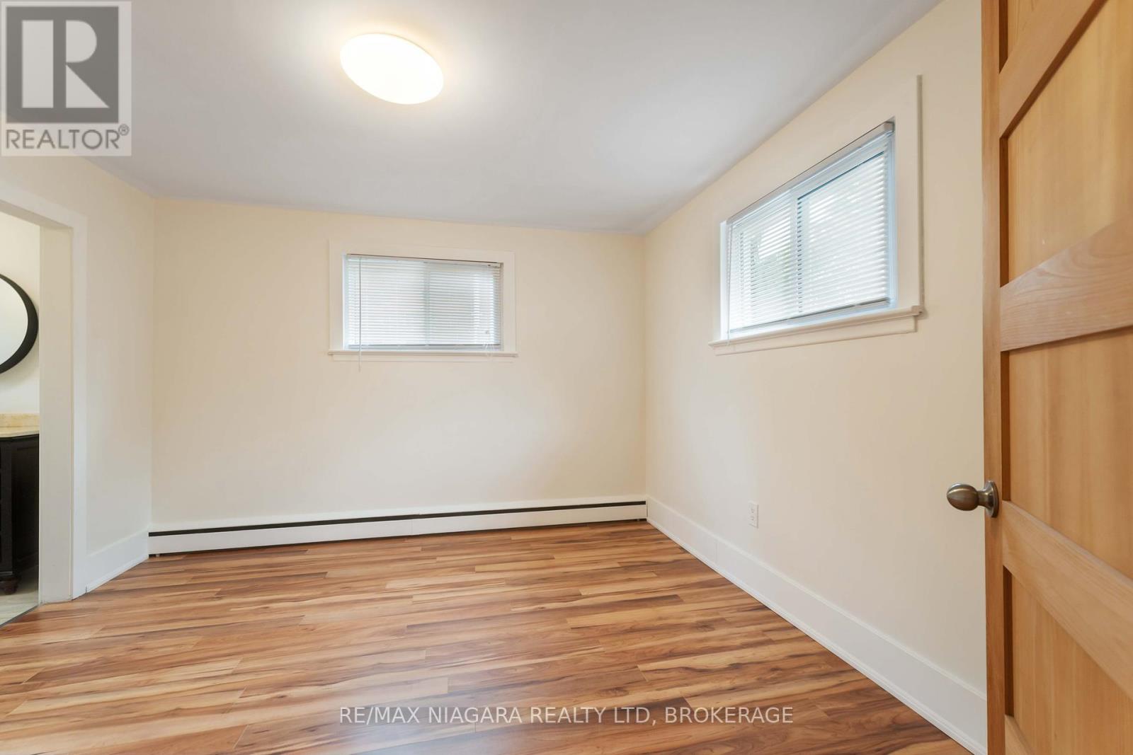 543 Vine Street, St. Catharines, Ontario  L2M 3T5 - Photo 24 - X12155542