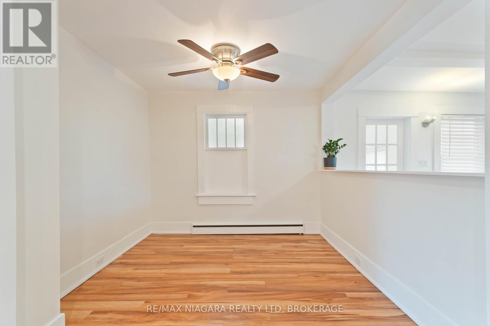 543 Vine Street, St. Catharines, Ontario  L2M 3T5 - Photo 8 - X12155542