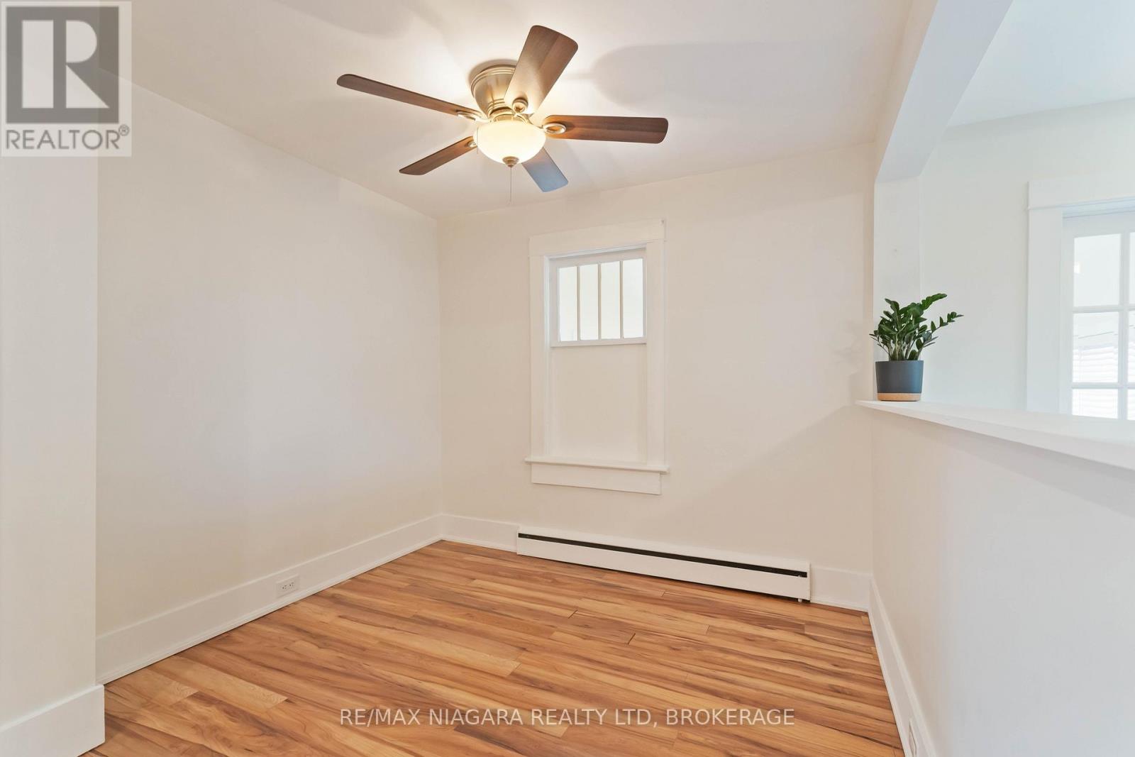 543 Vine Street, St. Catharines, Ontario  L2M 3T5 - Photo 9 - X12155542