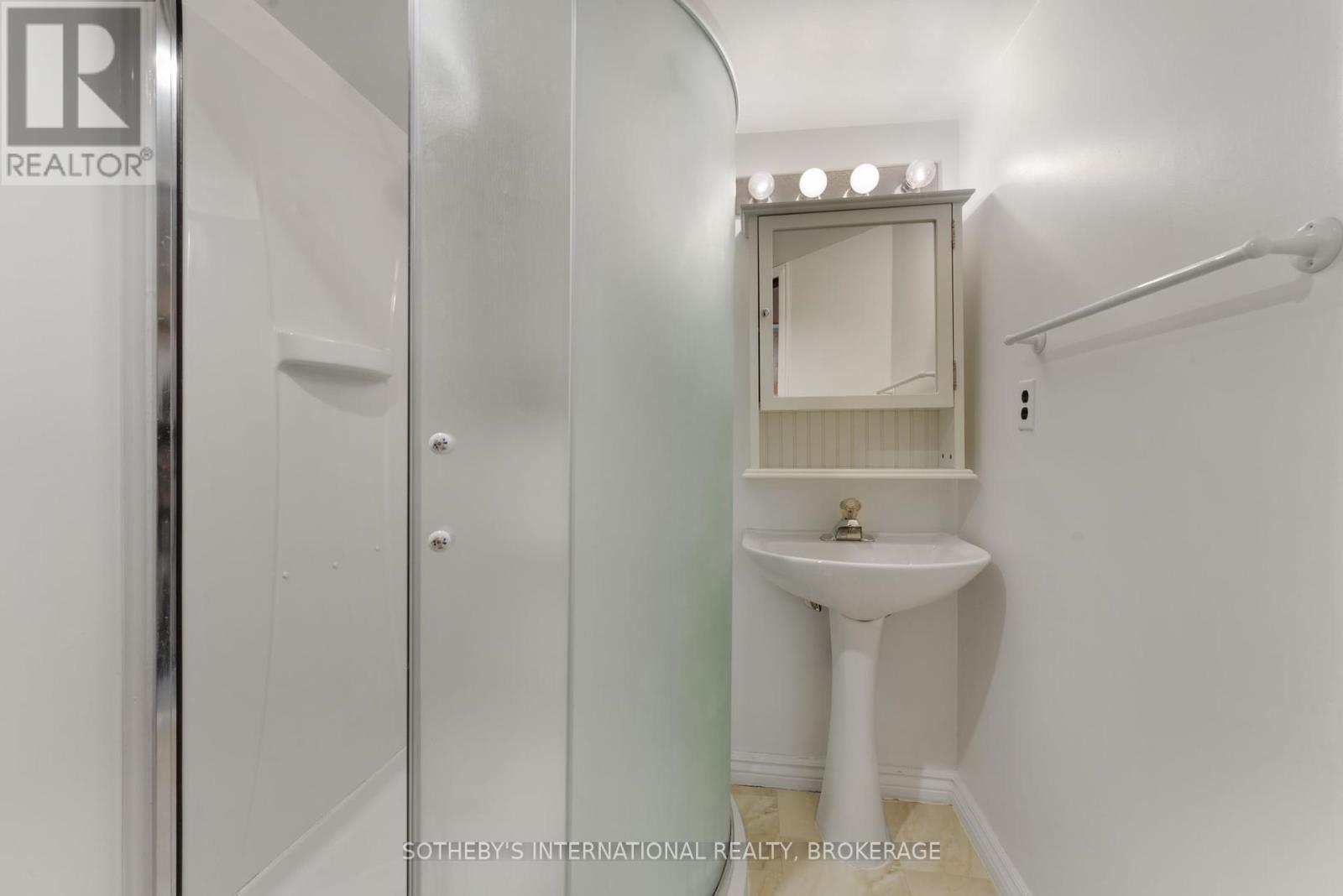 4 Huntley Crescent, St. Catharines (Carlton/bunting), Ontario  L2M 6E5 - Photo 33 - X12155557