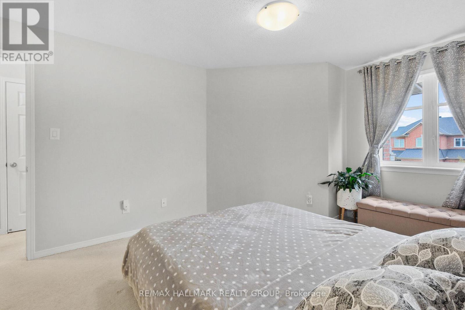 74 Tapadero Avenue, Ottawa, Ontario  K2V 0C9 - Photo 26 - X12155494
