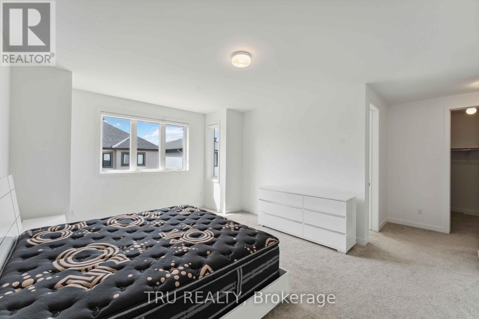 815 Snap Hook Crescent, Ottawa, Ontario  K2J 6H1 - Photo 24 - X12155564