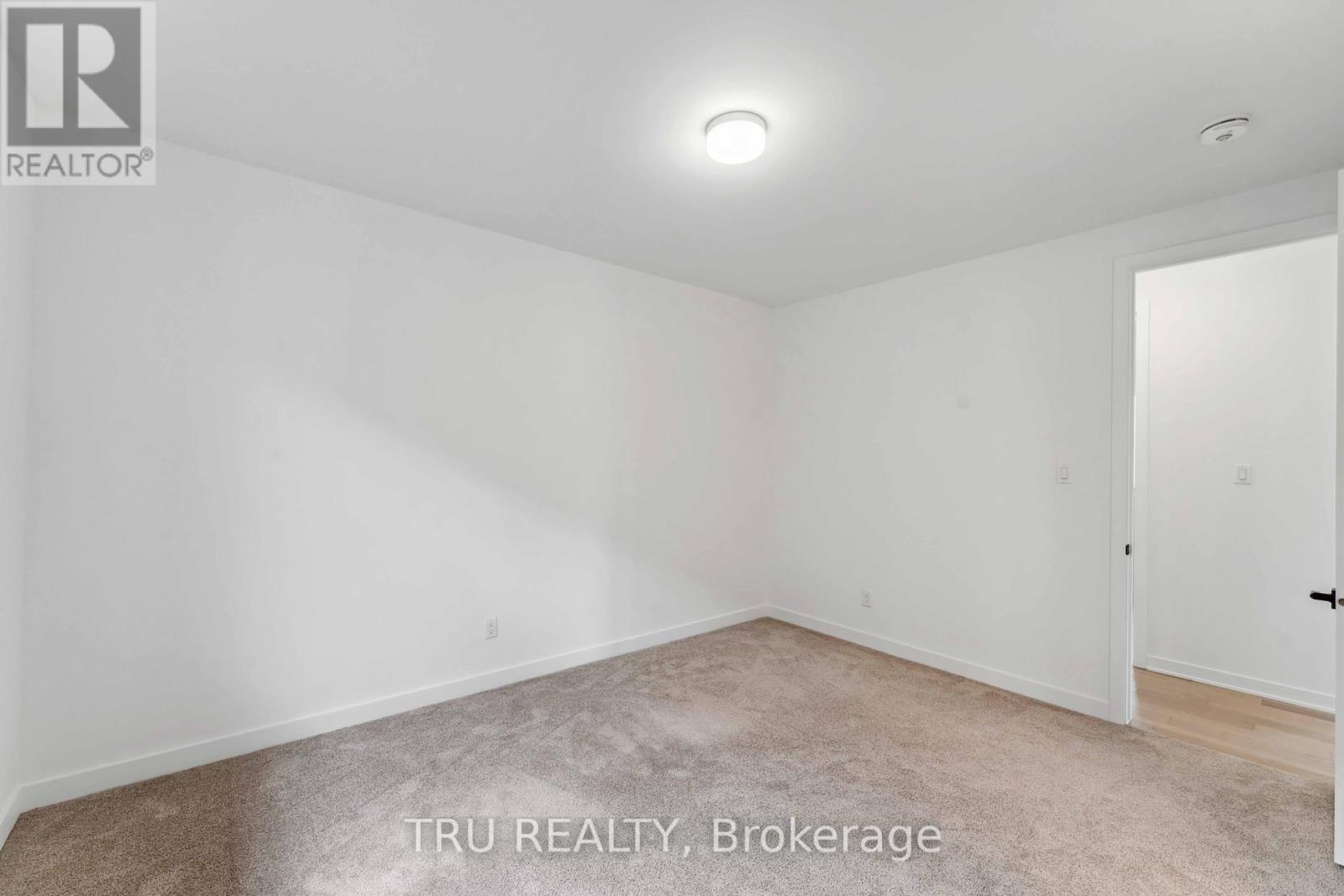 815 Snap Hook Crescent, Ottawa, Ontario  K2J 6H1 - Photo 31 - X12155564