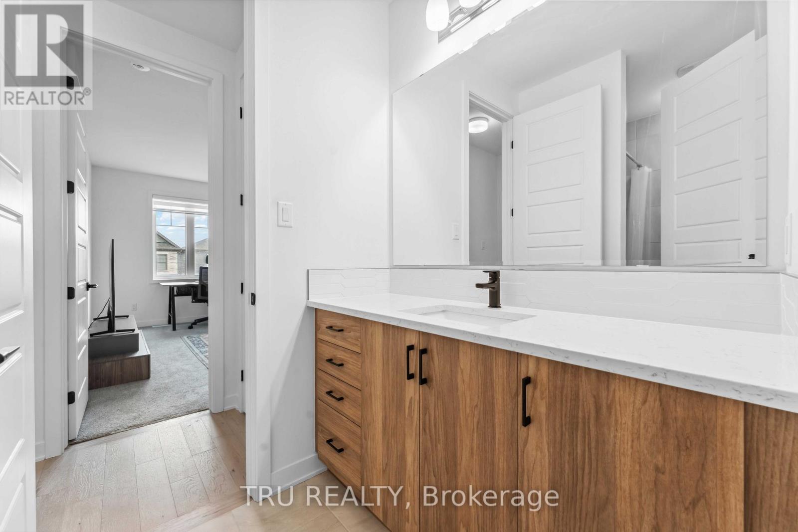 815 Snap Hook Crescent, Ottawa, Ontario  K2J 6H1 - Photo 32 - X12155564