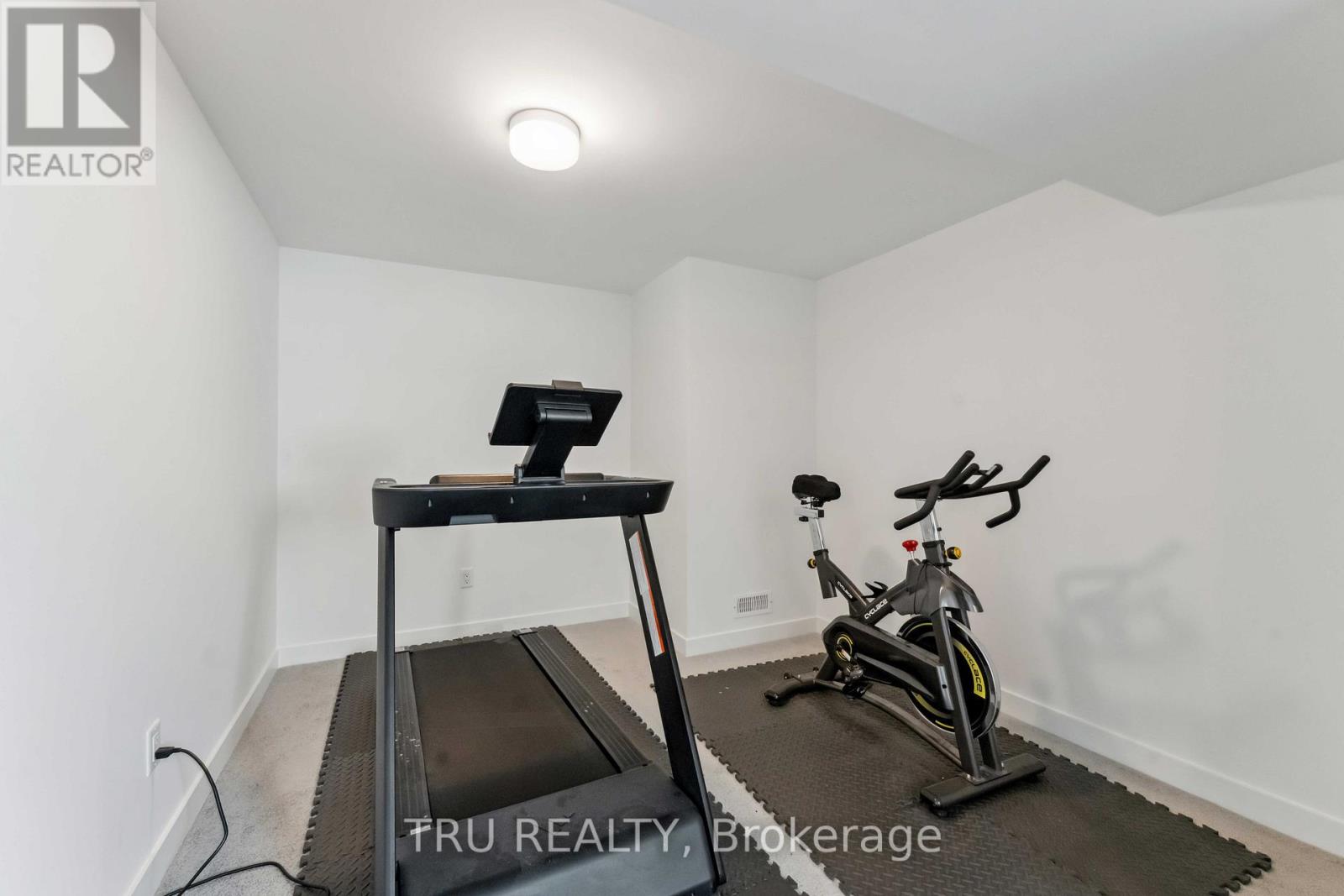 815 Snap Hook Crescent, Ottawa, Ontario  K2J 6H1 - Photo 46 - X12155564