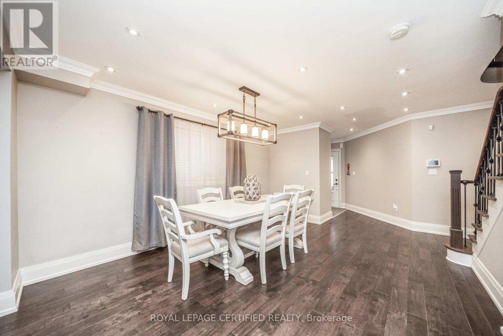73 Headwater Road, Caledon (Bolton West), Ontario  L7E 2W4 - Photo 4 - W12155254