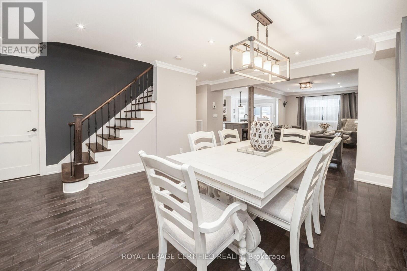 73 Headwater Road, Caledon (Bolton West), Ontario  L7E 2W4 - Photo 5 - W12155254