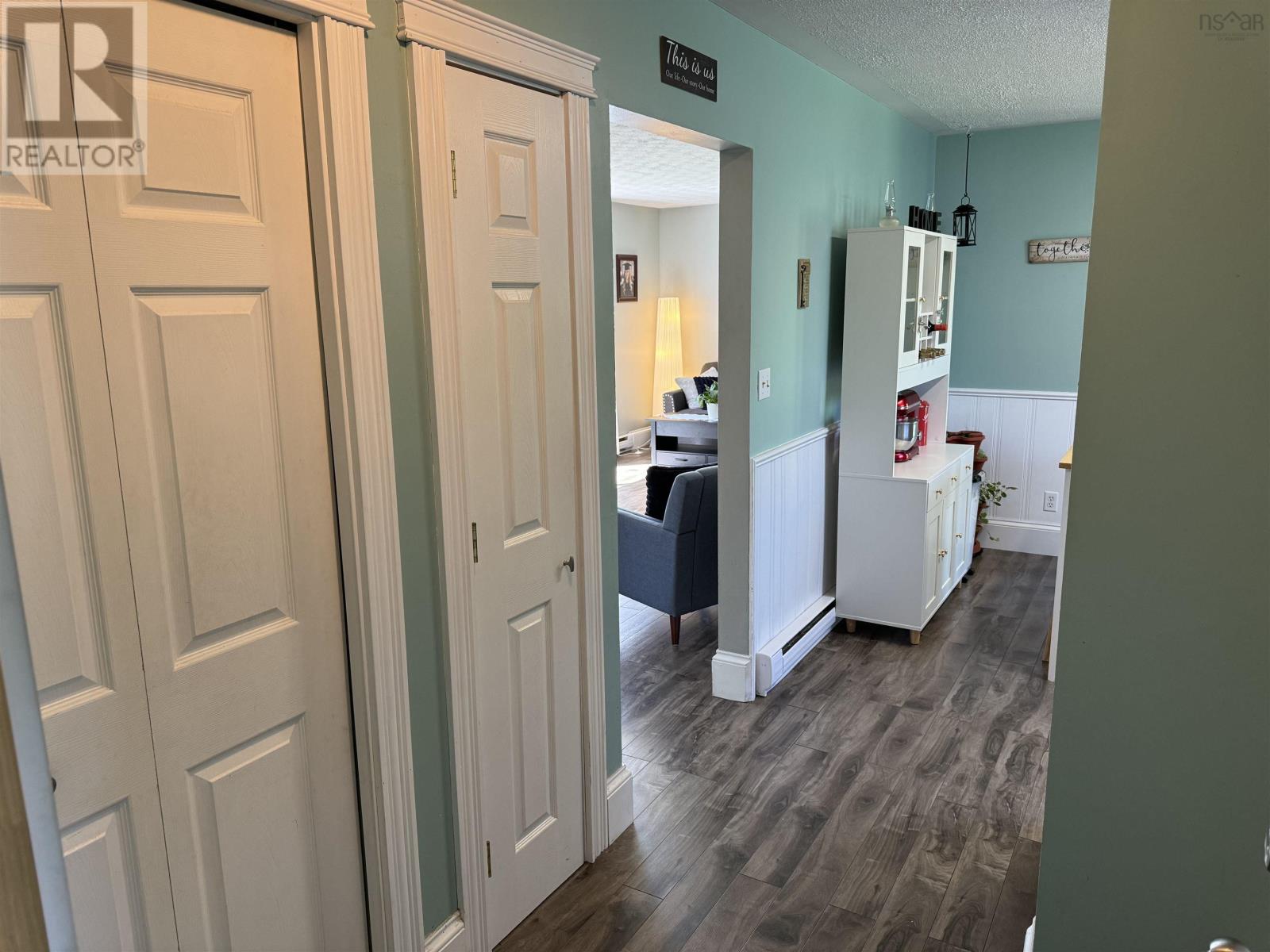 Property at 229 Munroe Avenue image 3