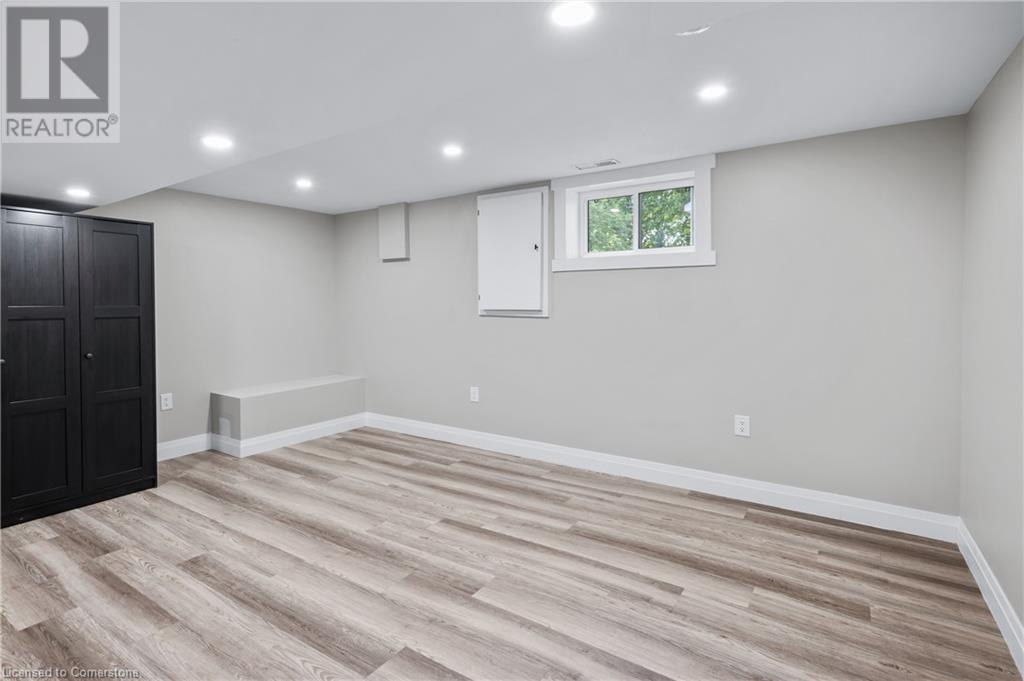 1041 Shepherd's Drive, Burlington, Ontario  L7T 3R4 - Photo 33 - 40729505