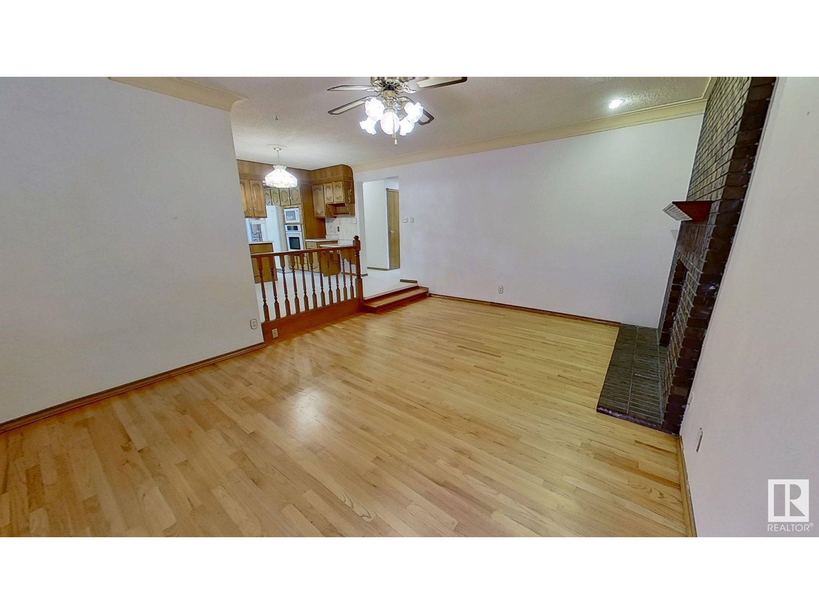 10411 21 Av Nw, Edmonton, Alberta  T6J 5E9 - Photo 13 - E4437029