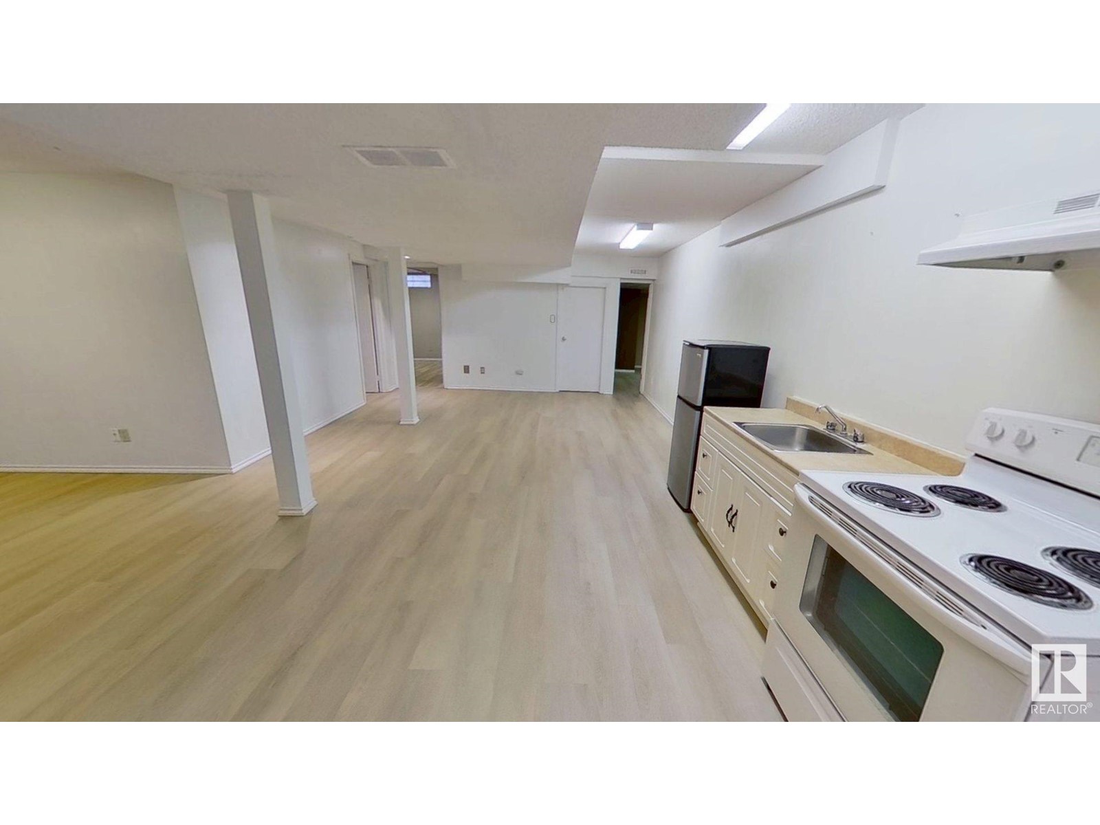 10411 21 Av Nw, Edmonton, Alberta  T6J 5E9 - Photo 32 - E4437029
