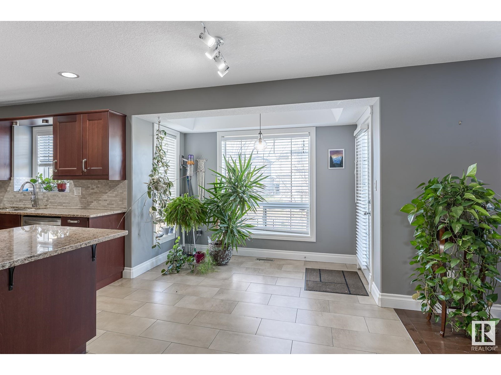 1436 Haswell Pl Nw, Edmonton, Alberta  T6R 3E1 - Photo 12 - E4437031